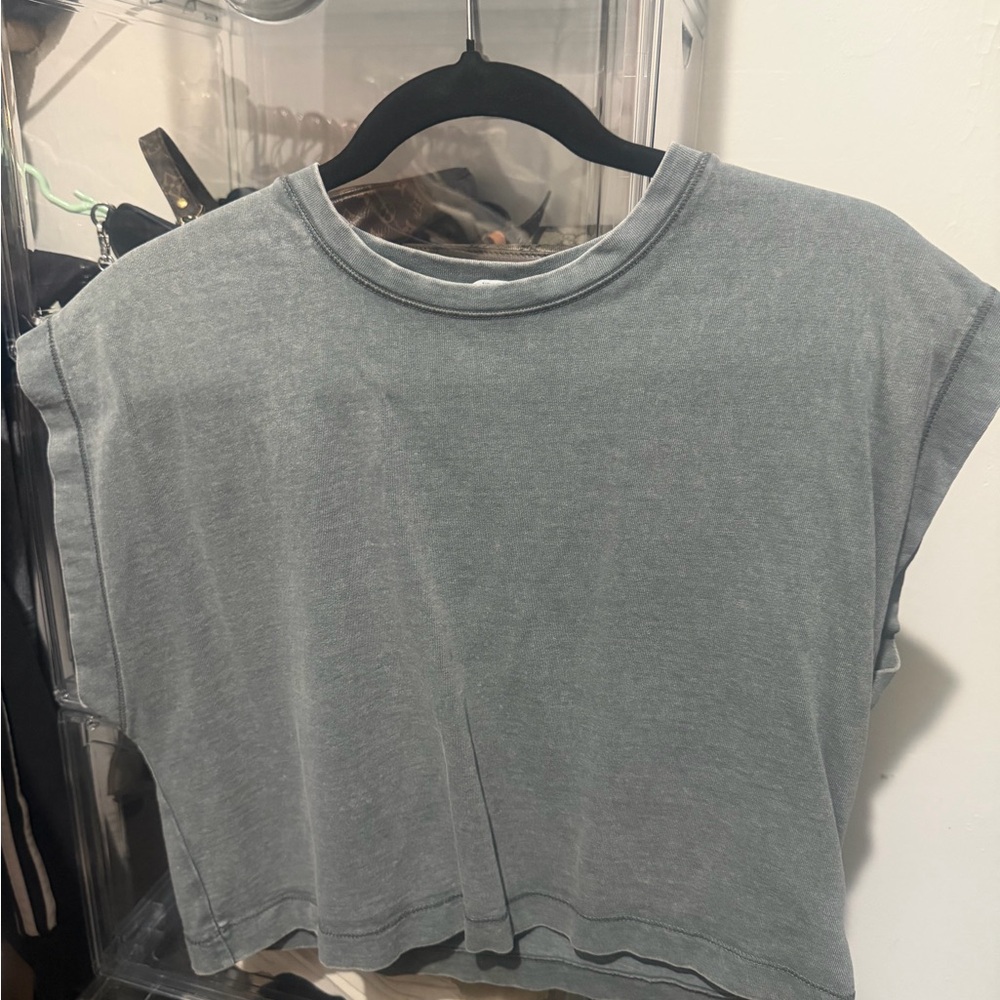 Zara Gray Short Sleeve Women's Tee